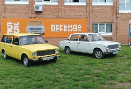 Легендарные ВАЗ 2101 и ВАЗ 2102 на "Пикнике АВТОВАЗа" 24.05.2025г Тольятти